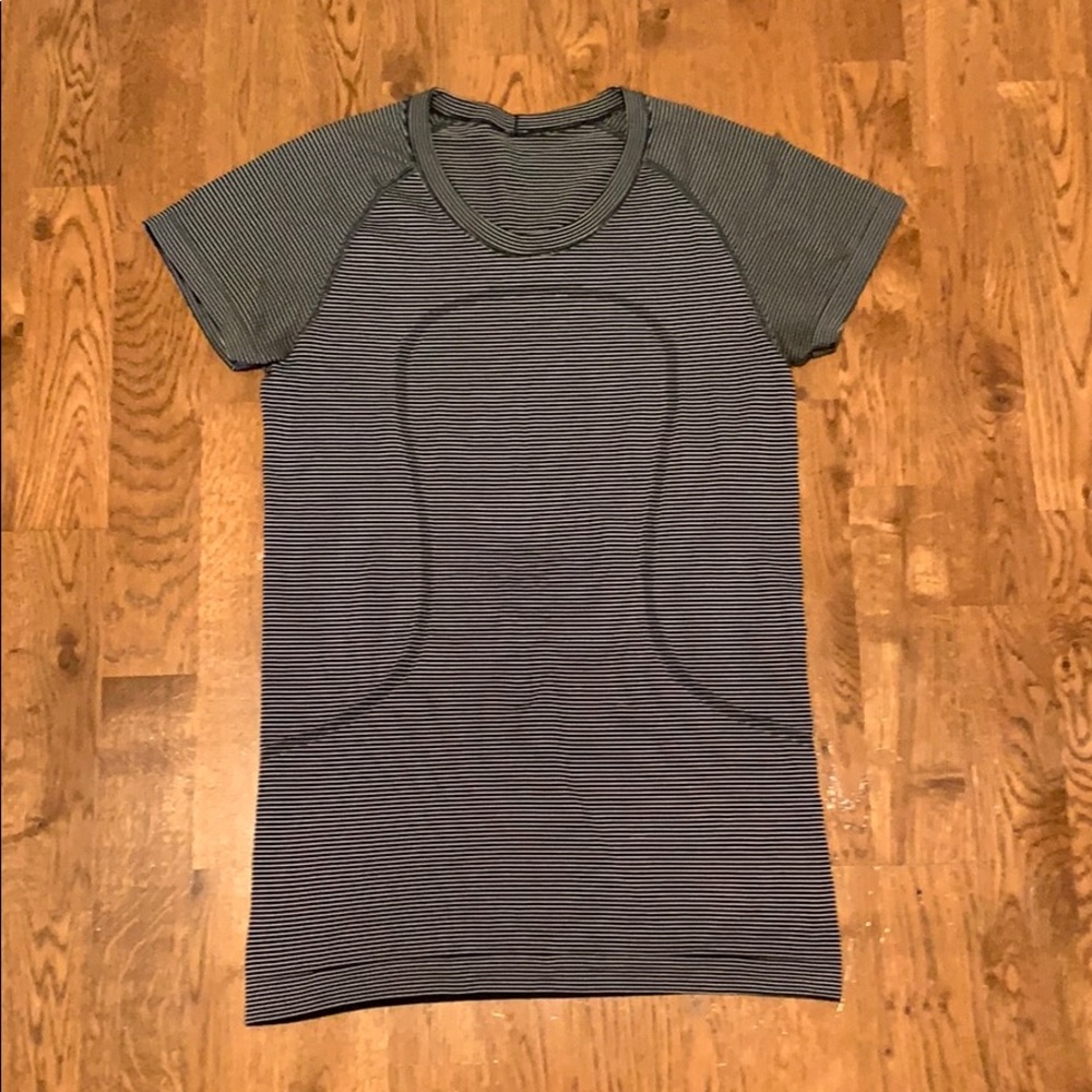 Lululemon swiftly tech shirt